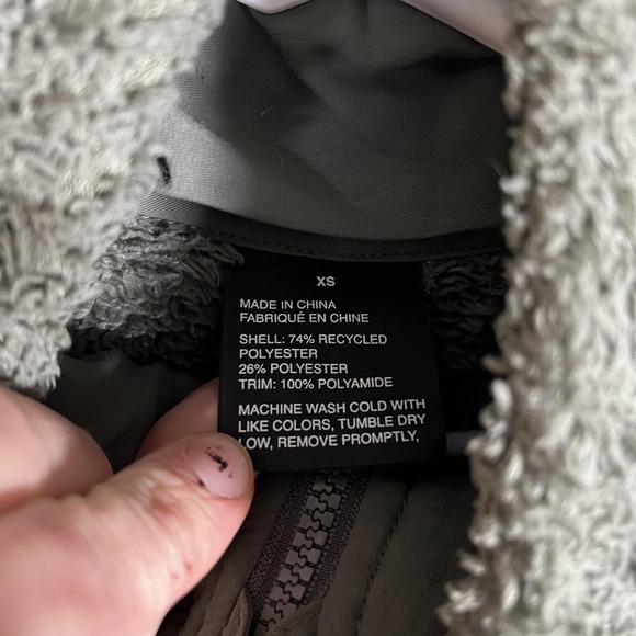 Vuori Jacket Womens XS Green Cozy Sherpa Fleece Full Zip Lined Short Pockets - Picture 4 of 9